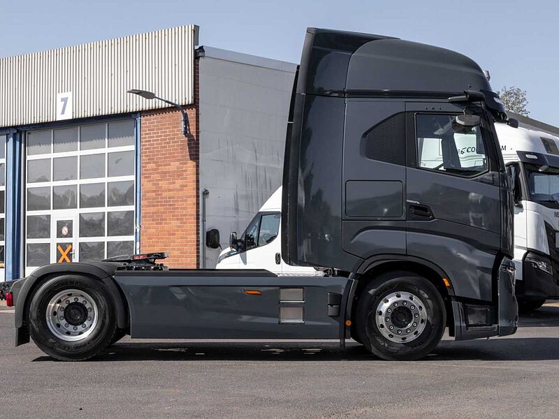 Iveco S-Way AS440S50T/P  Sattelzugmaschine