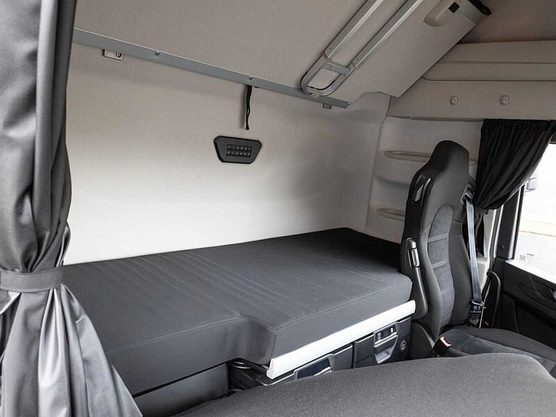 Iveco S-Way AS440S53T/P  Sattelzugmaschine